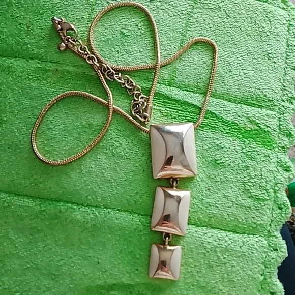 Elegant Enamel Plated Gold Necklace - Picture 6 of 11